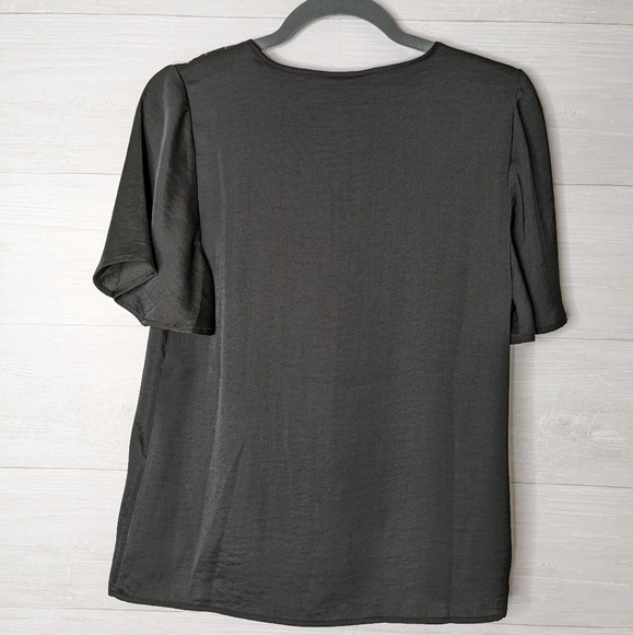 ModCloth Satin Flutter Sleeve Solid Black Blouse Size S NWT - Picture 8 of 8